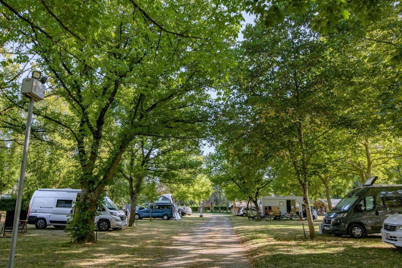 Camping Onlycamp L'Argente Condom Luaran gambar